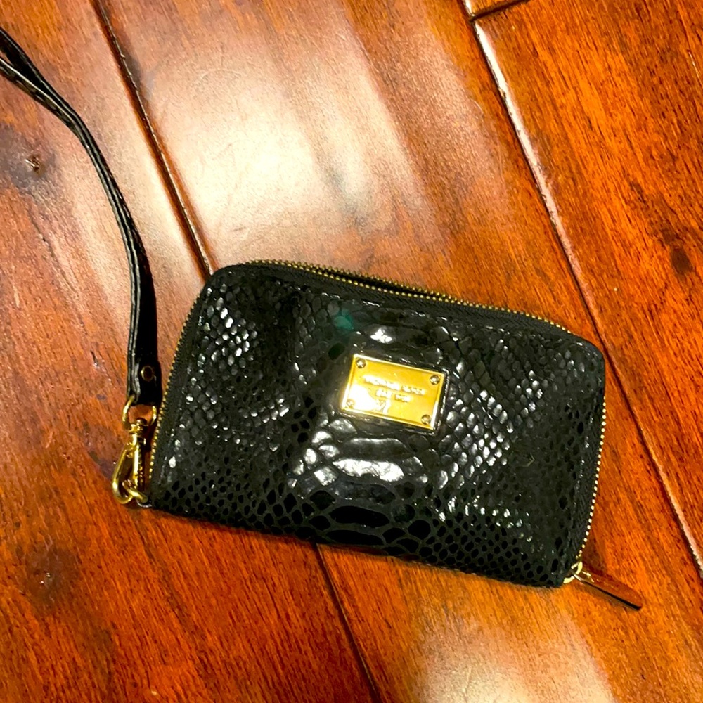 Michael Kors wristlet